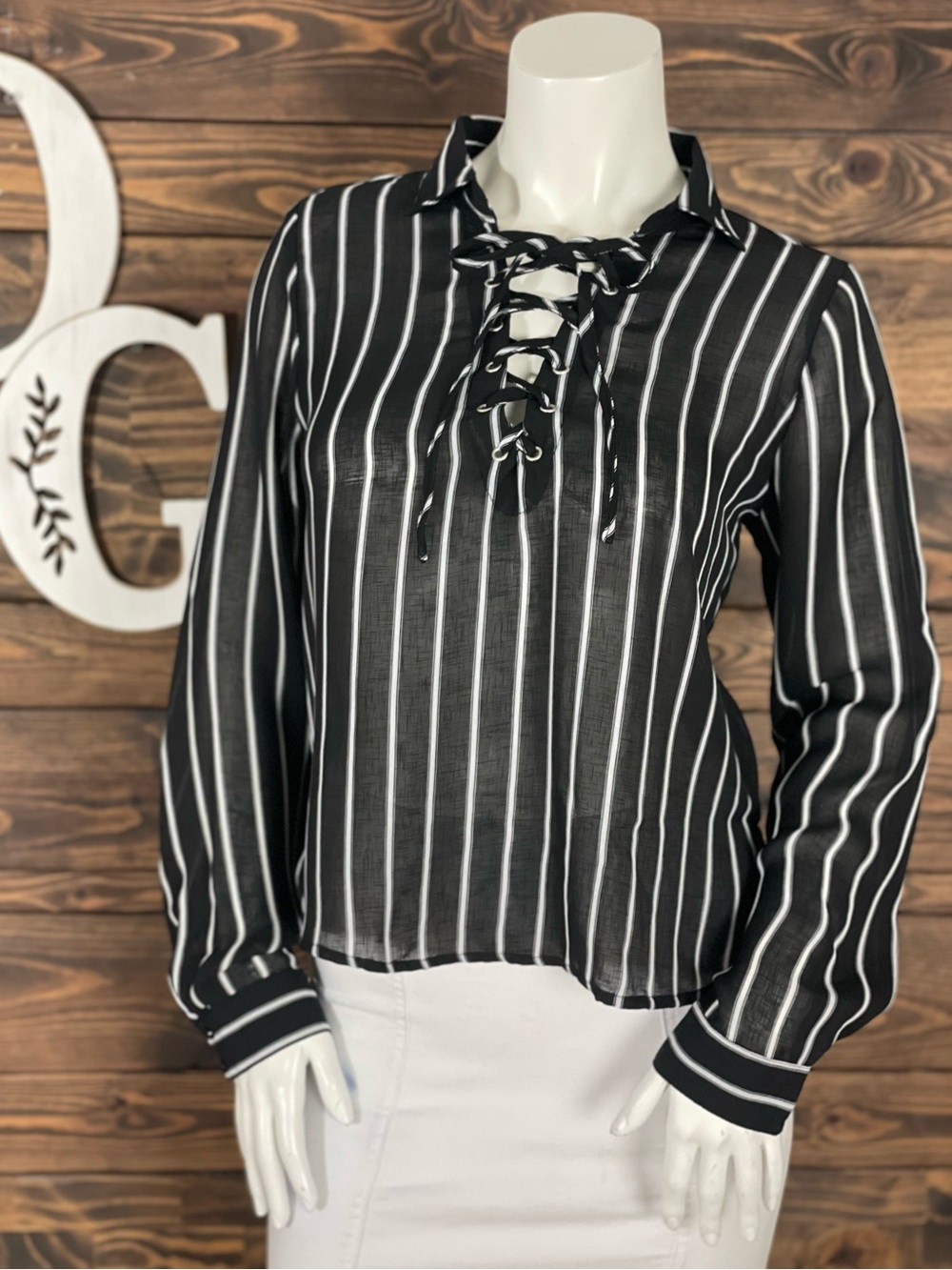 Paper Crane Striped Lace-Up Neckline Collard Sheer Blouse Split Hem Black‎ White